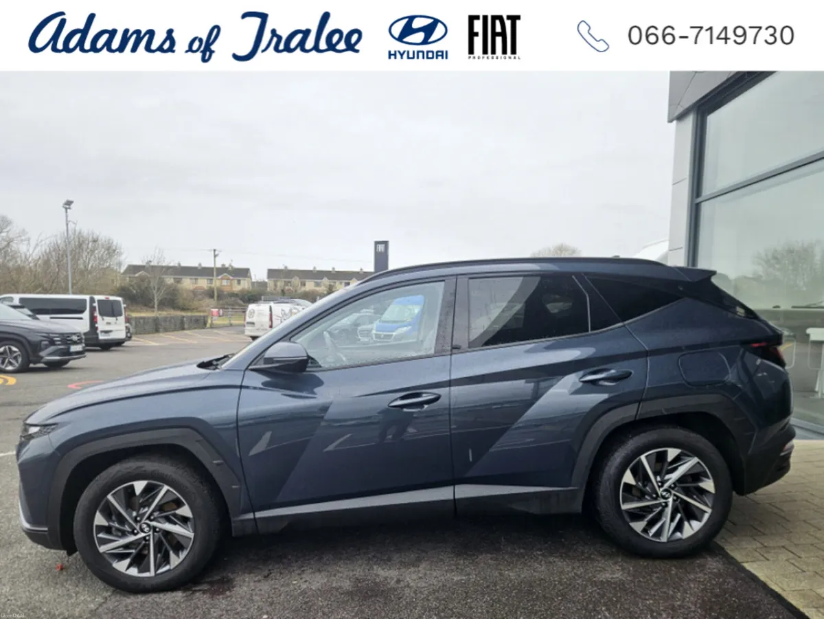 Hyundai Tucson EXECUTIVE 5DR - Image 2