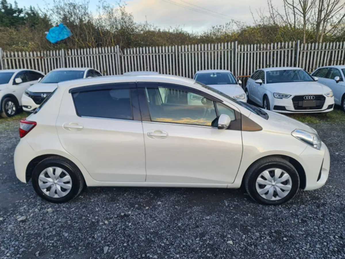 Toyota Vitz /Yaris 1.0 Automatic Low Mileage (1601 - Image 3