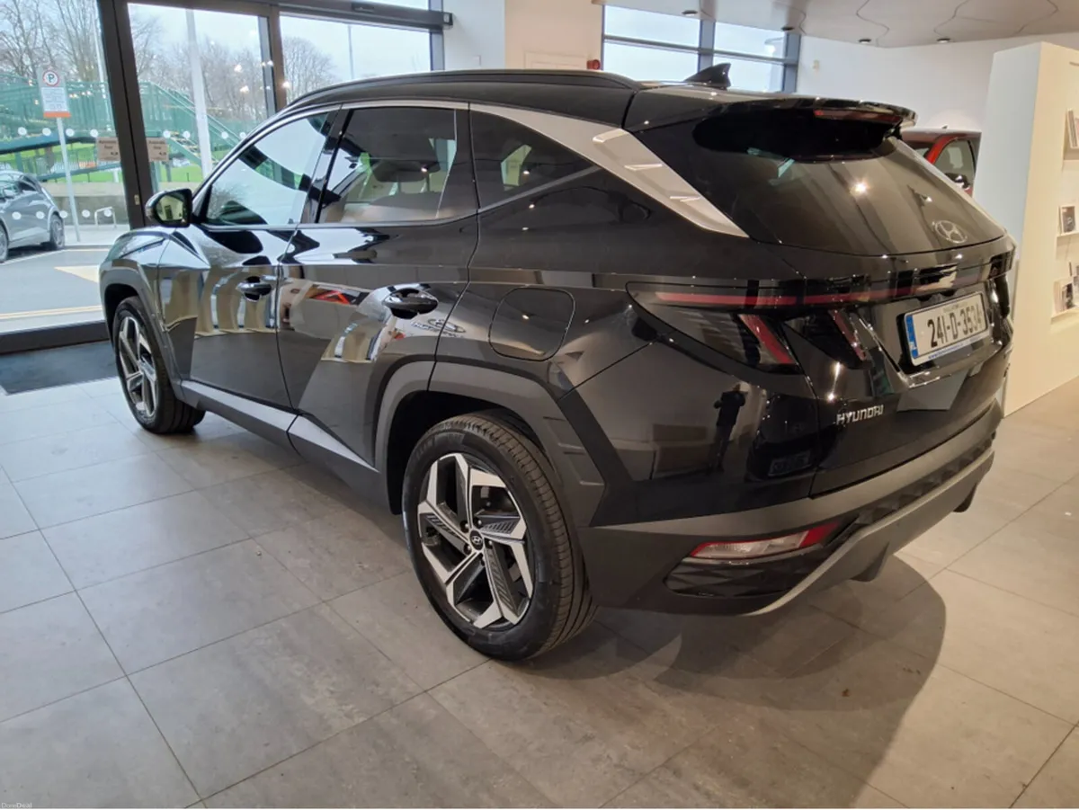Hyundai Tucson 4WD EXECUTIVE PLUS ** PLUG IN HYBRI - Image 2