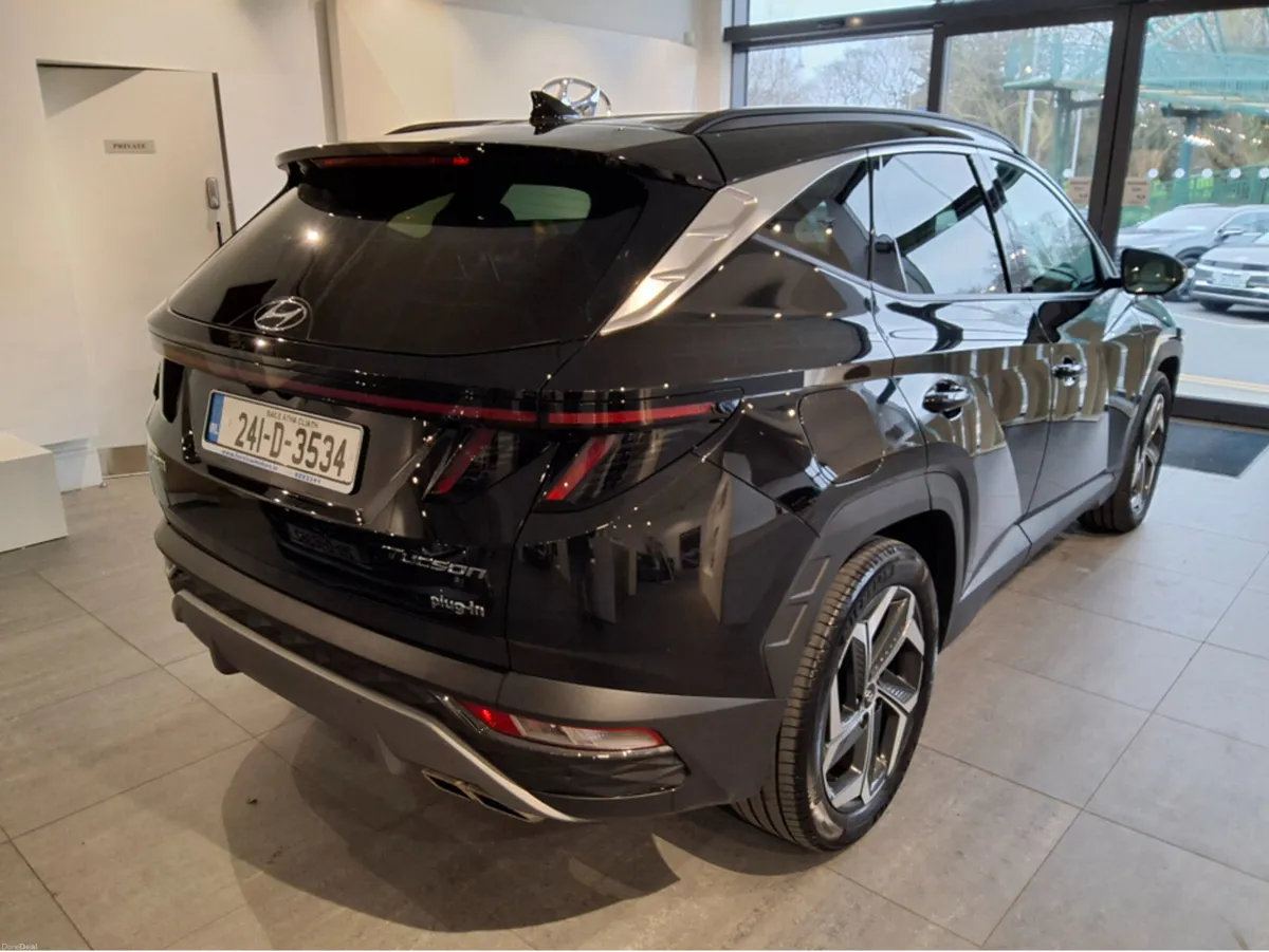 Hyundai Tucson 4WD EXECUTIVE PLUS ** PLUG IN HYBRI - Image 4
