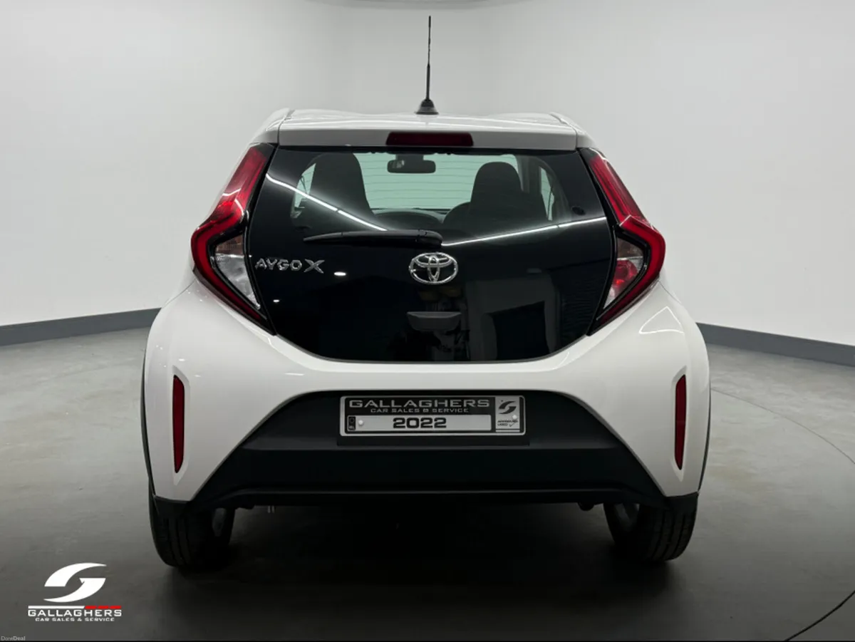 Toyota Aygo X PULSE 5DR - Image 3