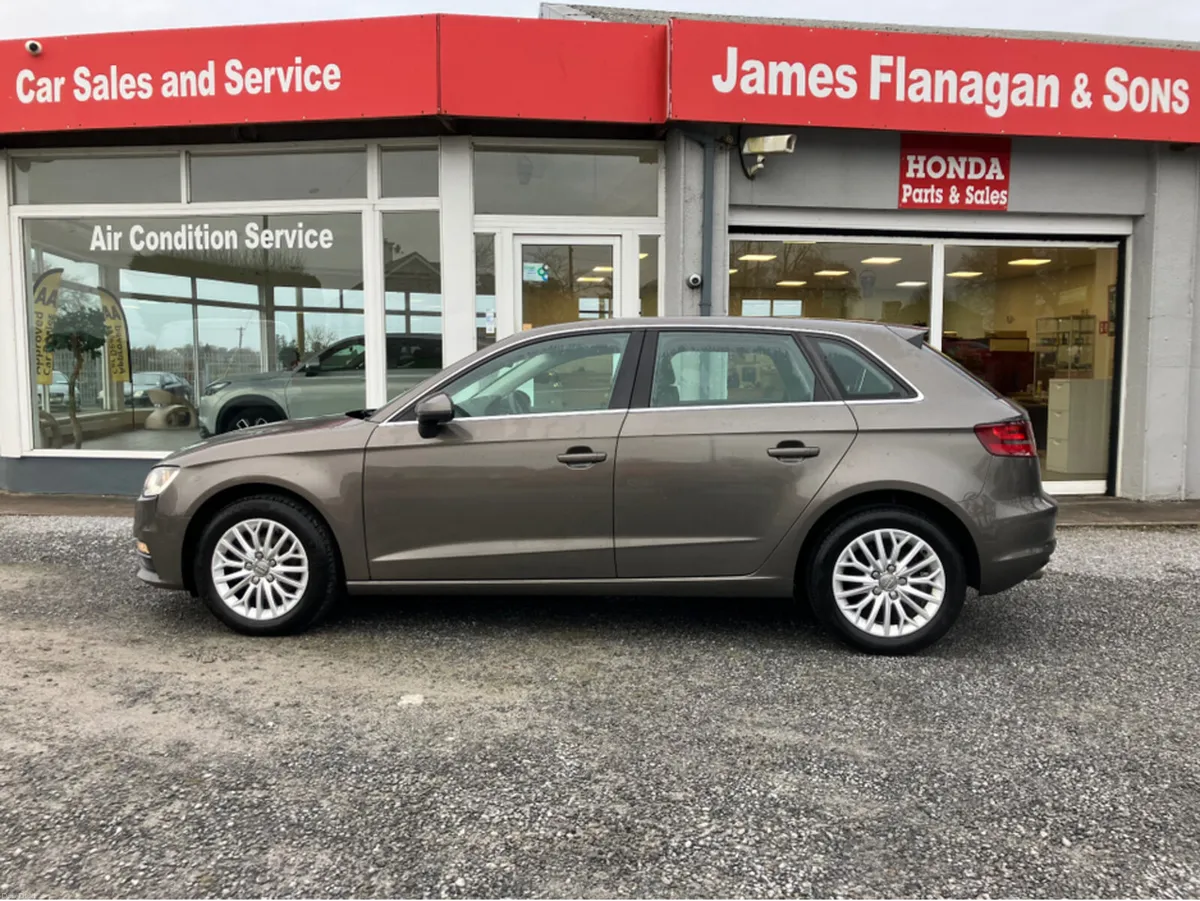 Audi A3 SPORTBACK 1.6 TDI 110 SE 4DR - Image 3