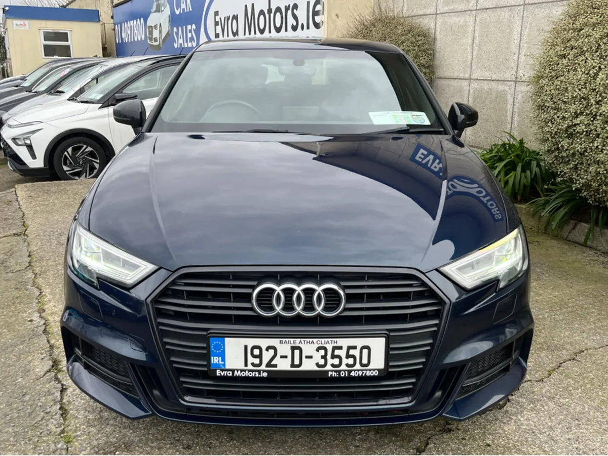 Audi A3 S-LINE SPORTBACK 1.6 DIESEL MANUAL - Image 2