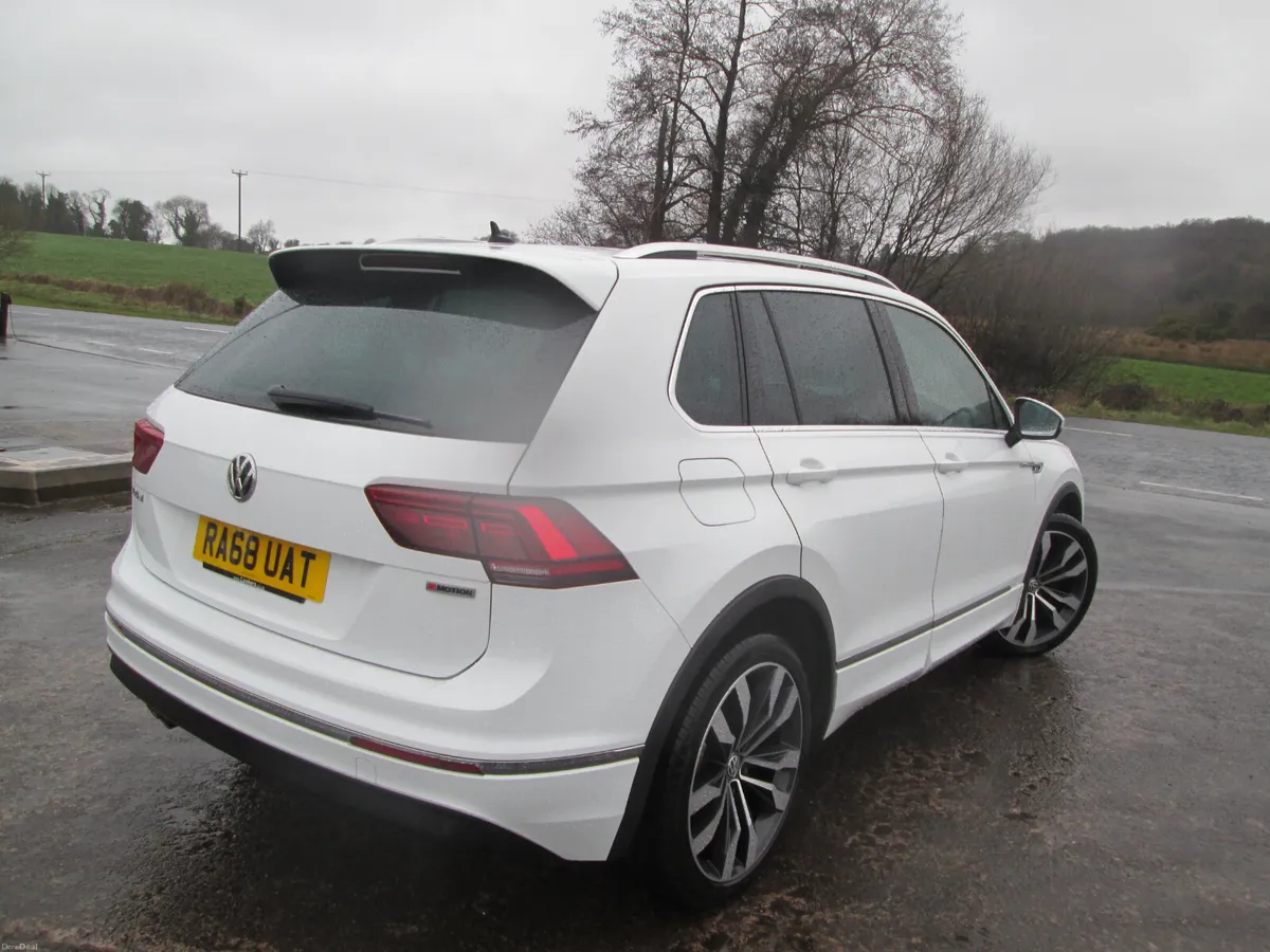2019  VOLKSWAGEN  TIGUAN  2.0  TDI  R-LINE  4X4 - Image 4