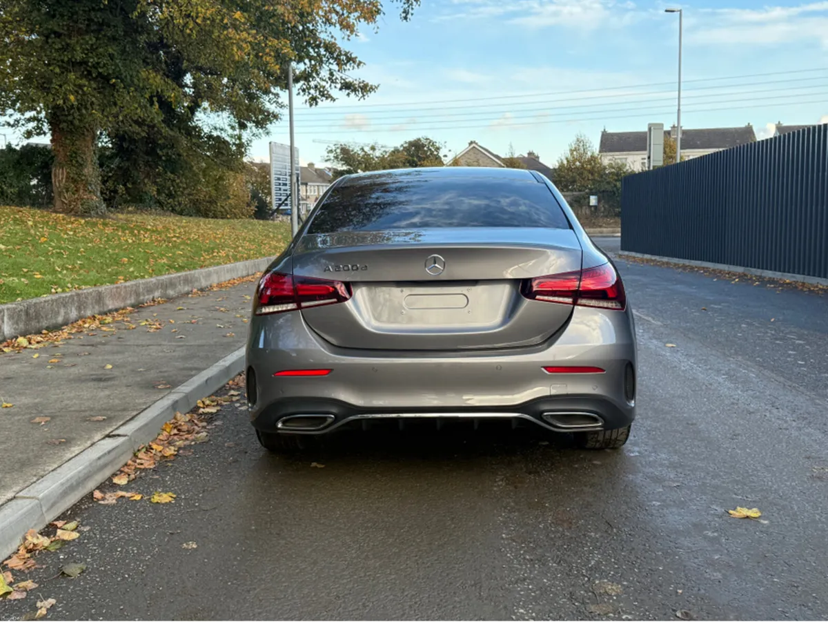 Mercedes-Benz A-Class A200d AMG Line - Image 5
