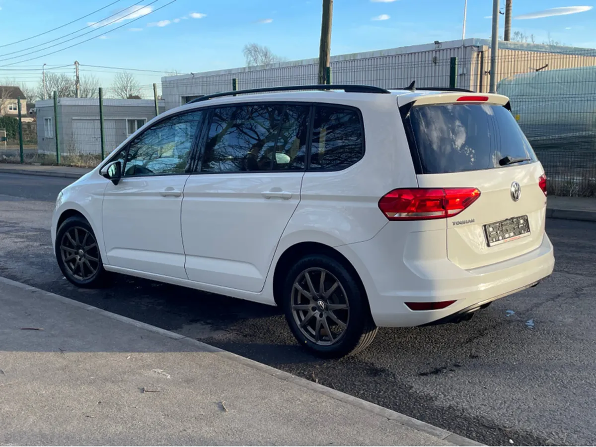Volkswagen Touran highline - Image 4