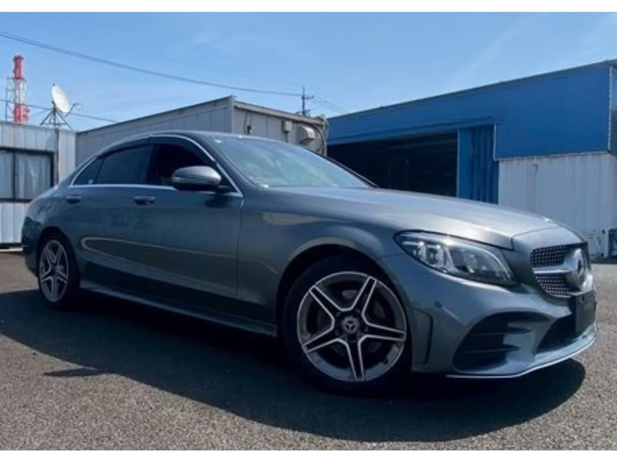 Mercedes-Benz C-Class C220d AMG Line avantgarde