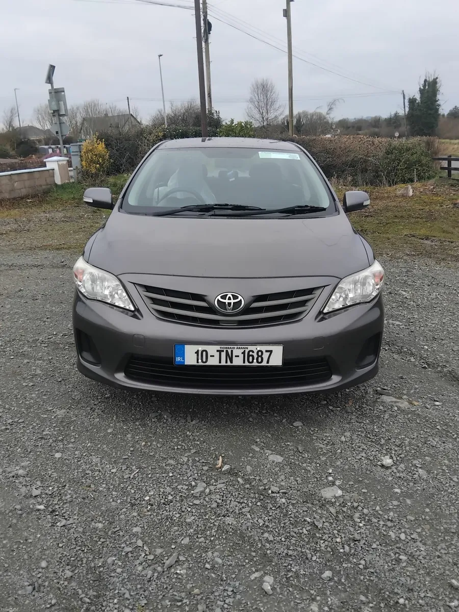 Toyota Corolla 2010 - Image 2