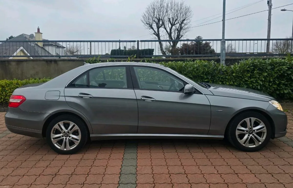 2012 Mercedes E220 Automatic  NCT - March.2027 - Image 1