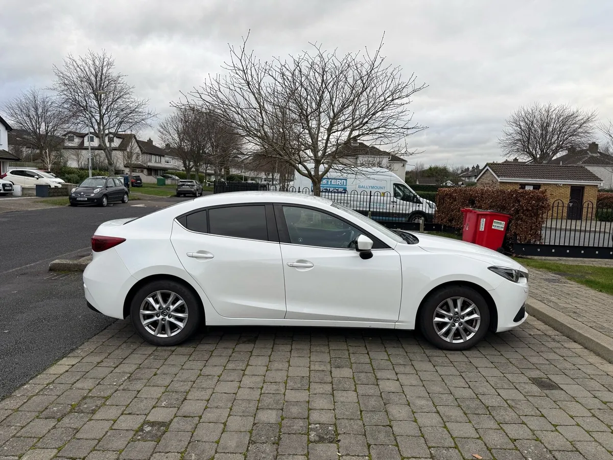 Mazda 3 - Image 3
