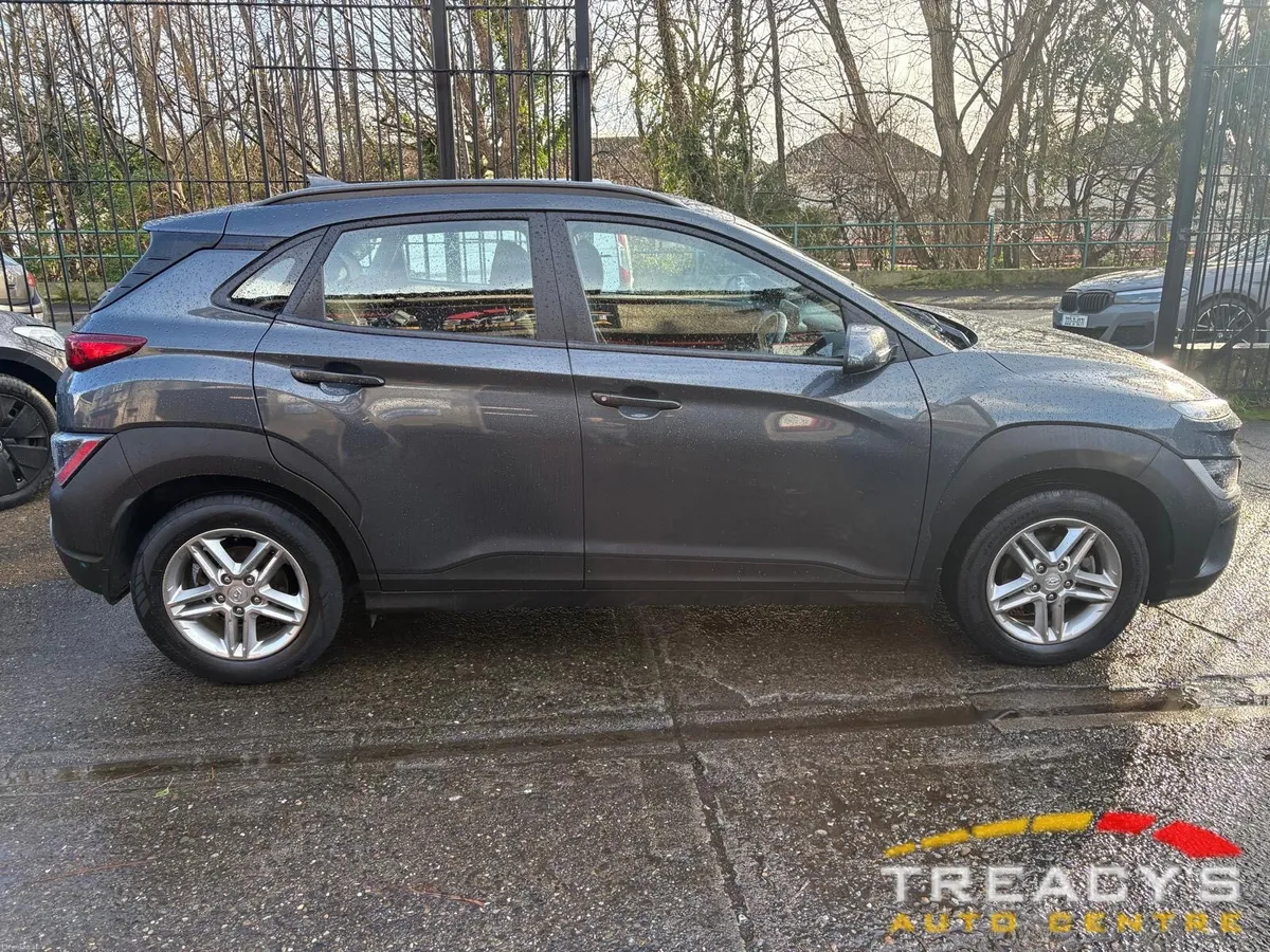 Hyundai KONA 2022 KAUAI COMFORT 5DR PETROL - Image 3
