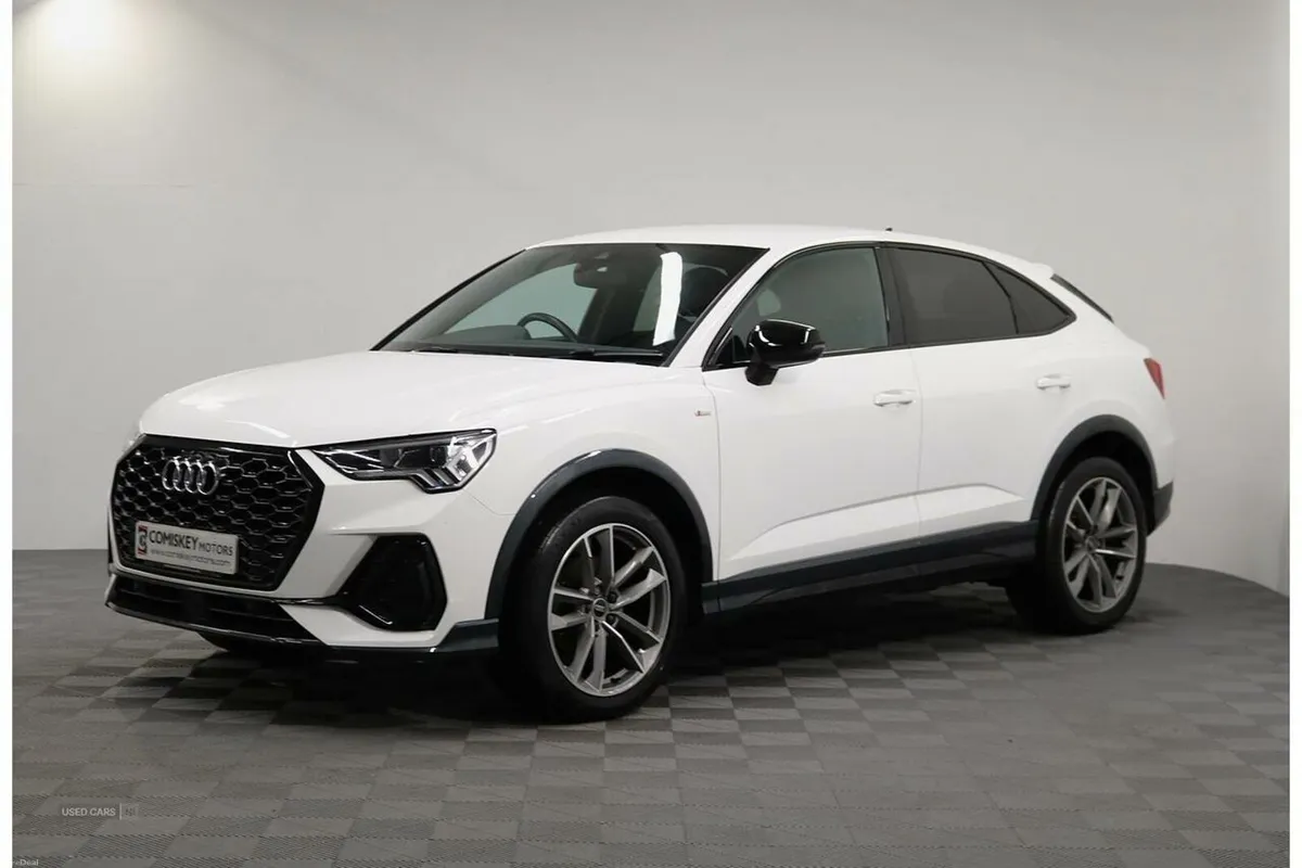 Audi Q3 TFSI CoD Black Edition - Image 3