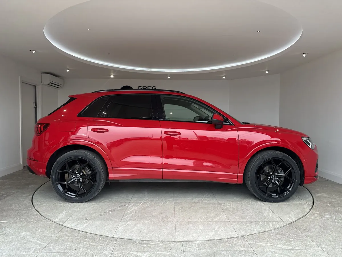 Audi Q3 2019 - Image 4