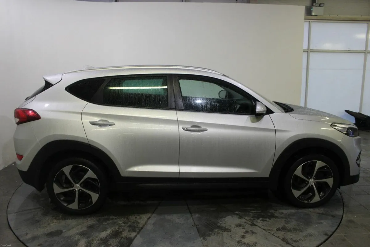 Hyundai Tucson 1.7 D Executive SE - TENDER 38 - Image 3