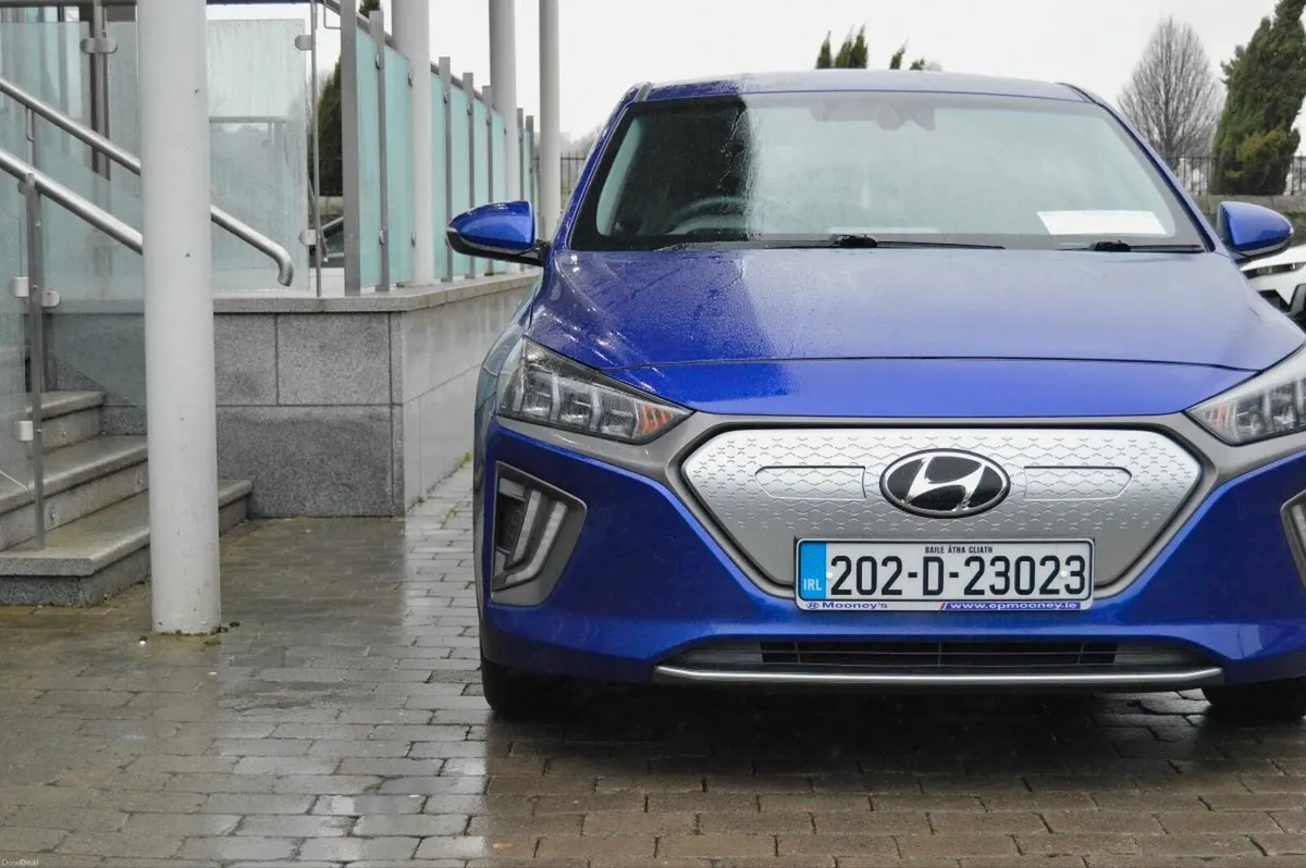 Hyundai IONIQ Electric Premium - Image 4