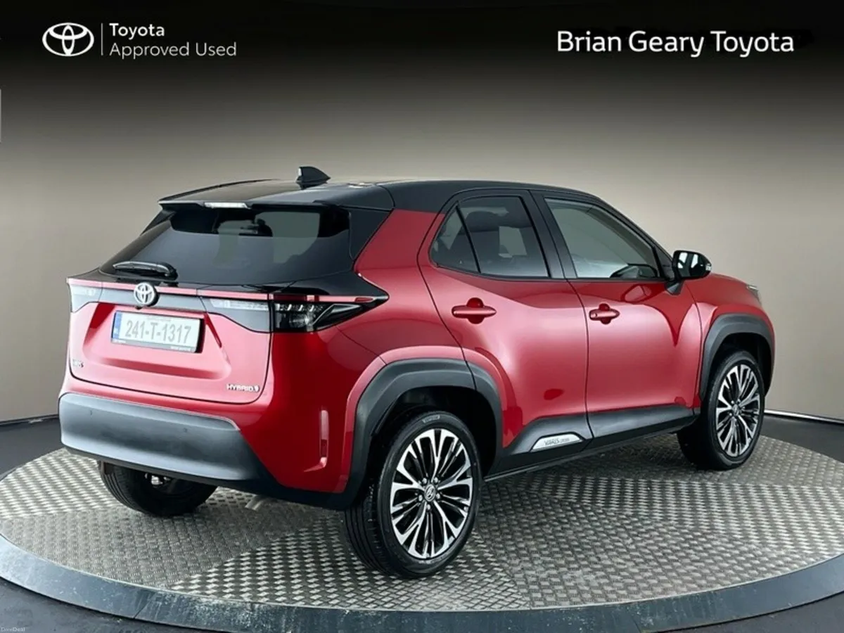 Toyota Yaris Cross SOL Hybrid Top of the range - Image 2