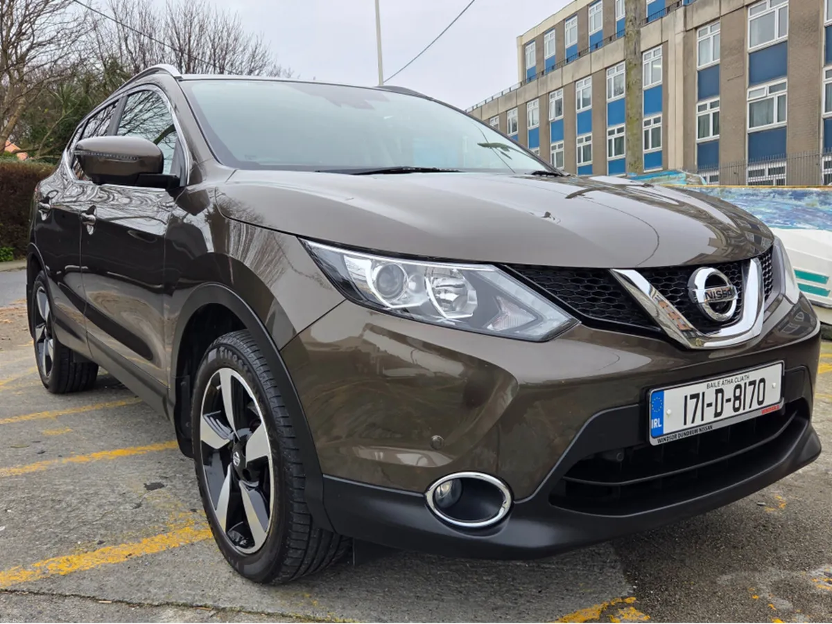 Nissan Qashqai 1.5 SV PREMIUM E6 4DR - Image 1