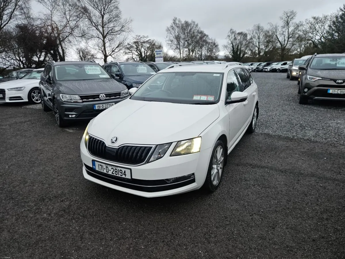 Skoda Octavia COM Style 1.6tdi 115HP 4DR - Image 3