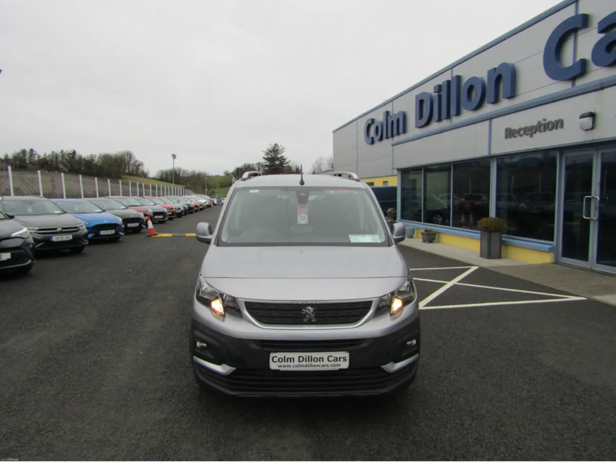Peugeot Rifter ACTIVE LONG 1.5 HDI AUTO WHEELCHAIR - Image 4