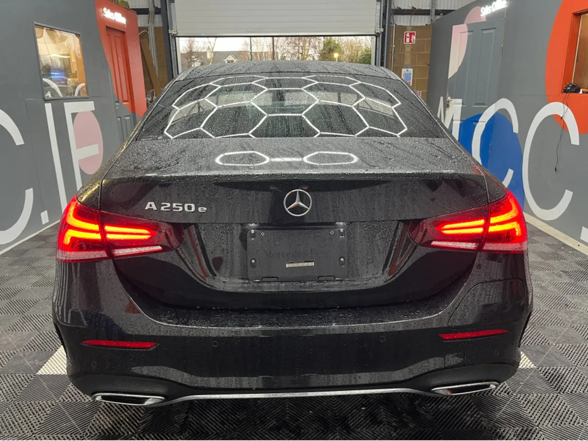 Mercedes-Benz A-Class 2022 MERCEDES-BENZ A250E 1.4 - Image 3