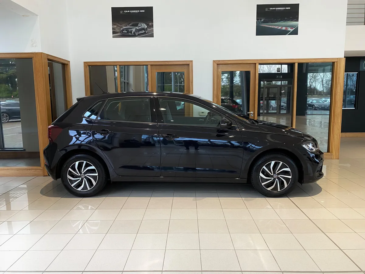 Volkswagen Polo 2023 - Image 2