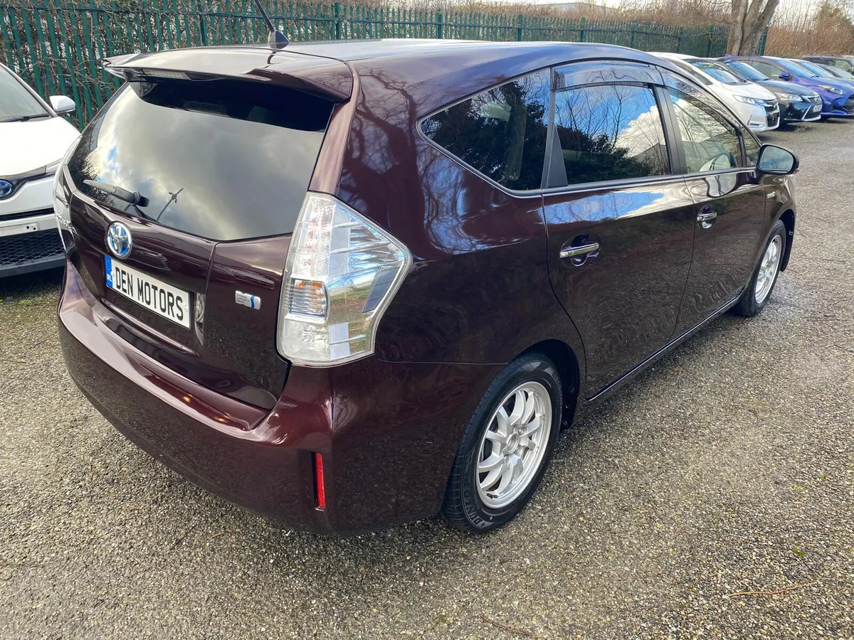 Toyota Prius 7 seats 52300km!!! - Image 3