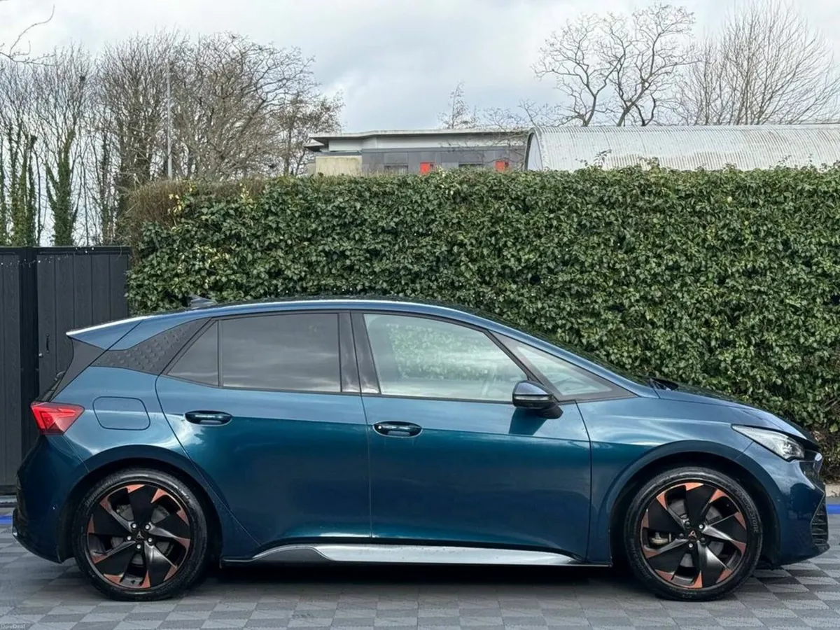 Cupra Born E-BOOST 77 KWH ** HUGE SPEC ** // PERFO - Image 2