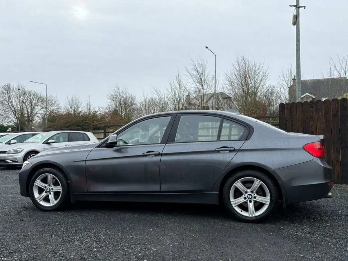 BMW 3-Series AUTOMATIC - LOW MILEAGE - Image 4