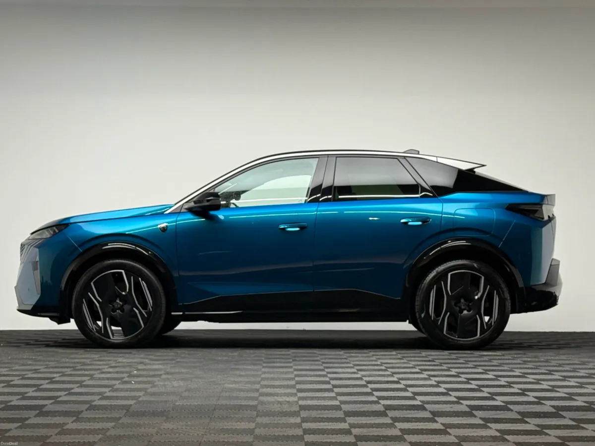 Peugeot 3008 GT EV - Image 4