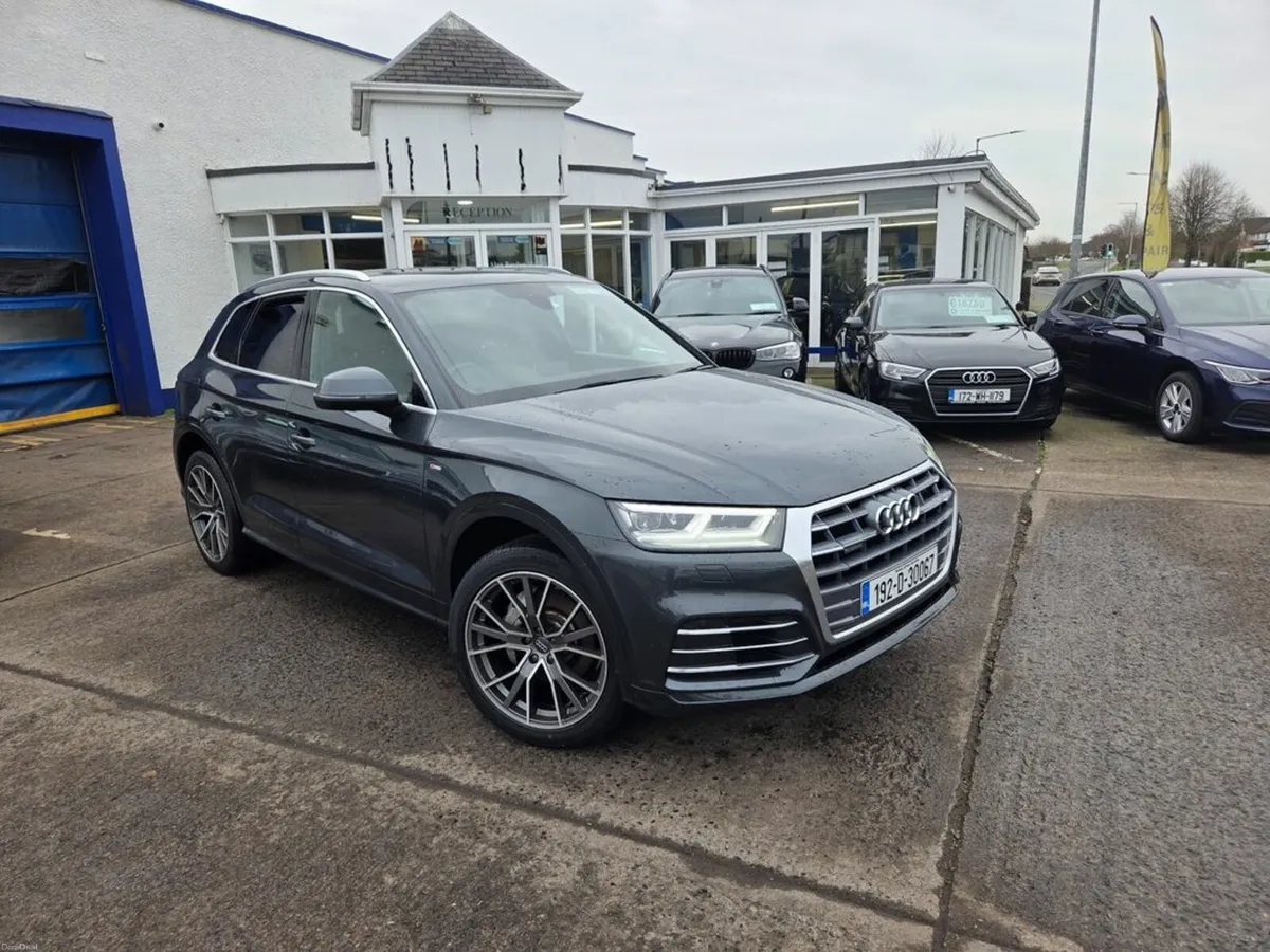Audi Q5 2.0tdi S Line 40 QT 190PS 5D A - Image 1