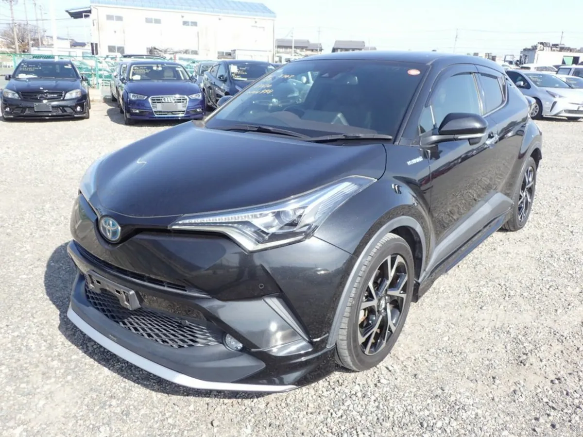 Toyota C-HR Hybrid SOL Automatic * Best Spec * - Image 3