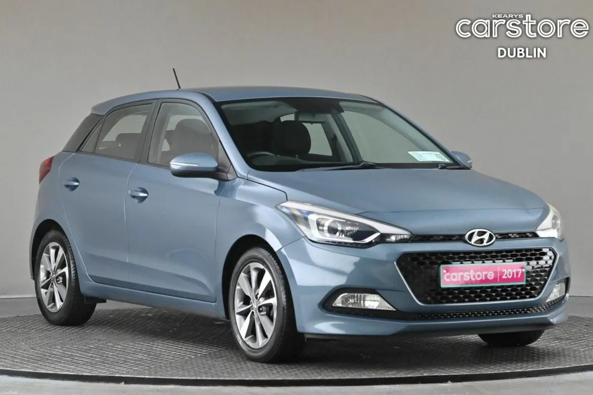 Hyundai i20 1.2 ACTIVE DELUXE 6SPD **BI-TONE INTER - Image 1