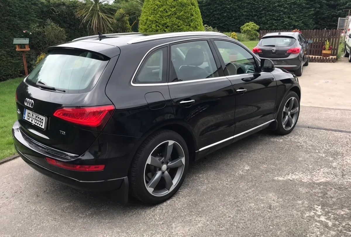 Audi Q5 - Image 2