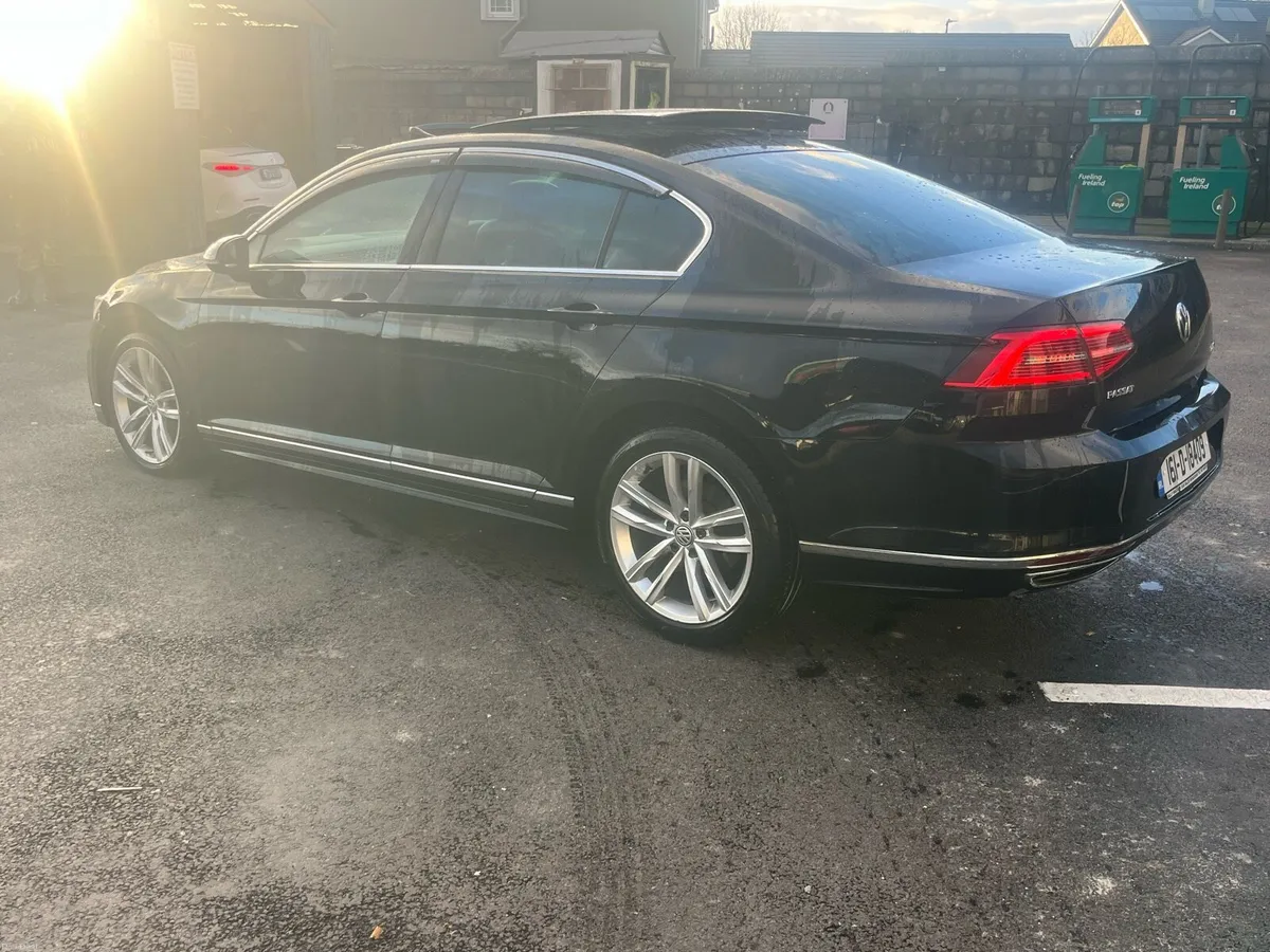 Volkswagen Passat R-line 2.0 new Nct - Image 4