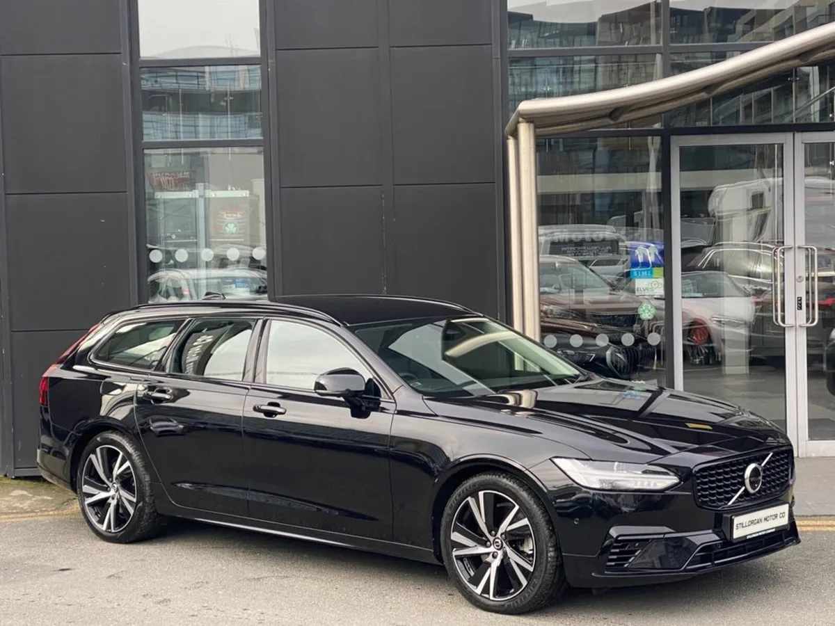 Volvo V90 T6 Dark Plus Recharge AWD Auto (PHEV) - Image 1