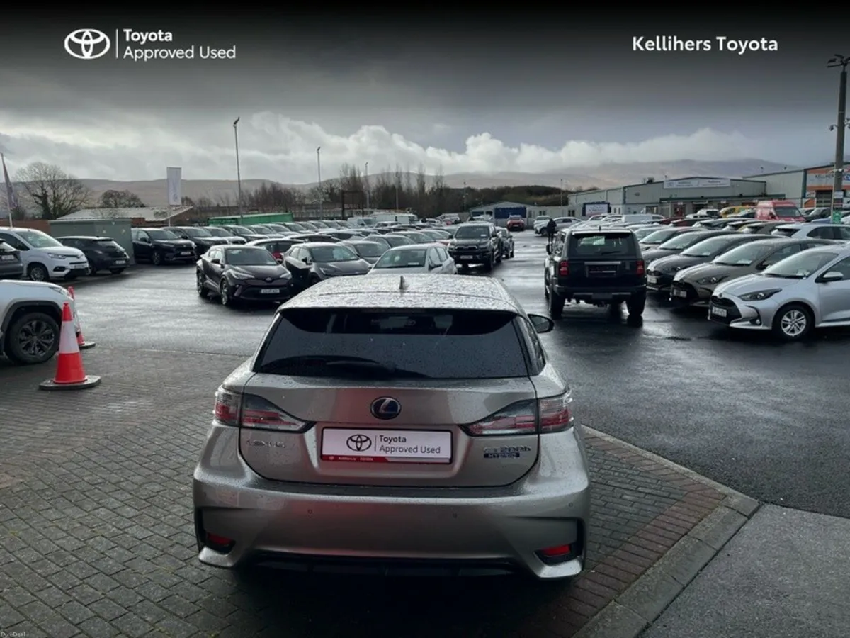 Lexus CT CT 200 HYBRID ELECTRIC ADVANCE - Image 4