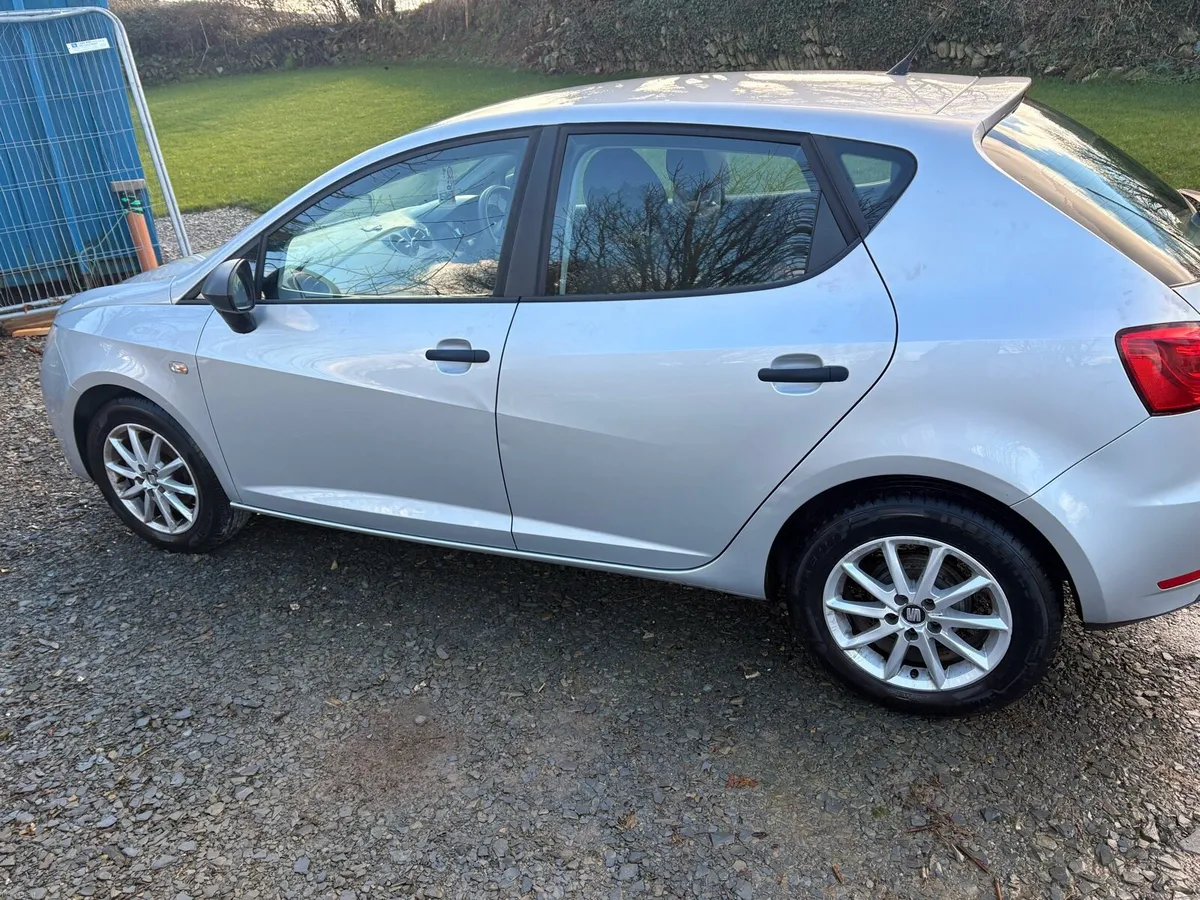 SEAT Ibiza 2014 - Image 2