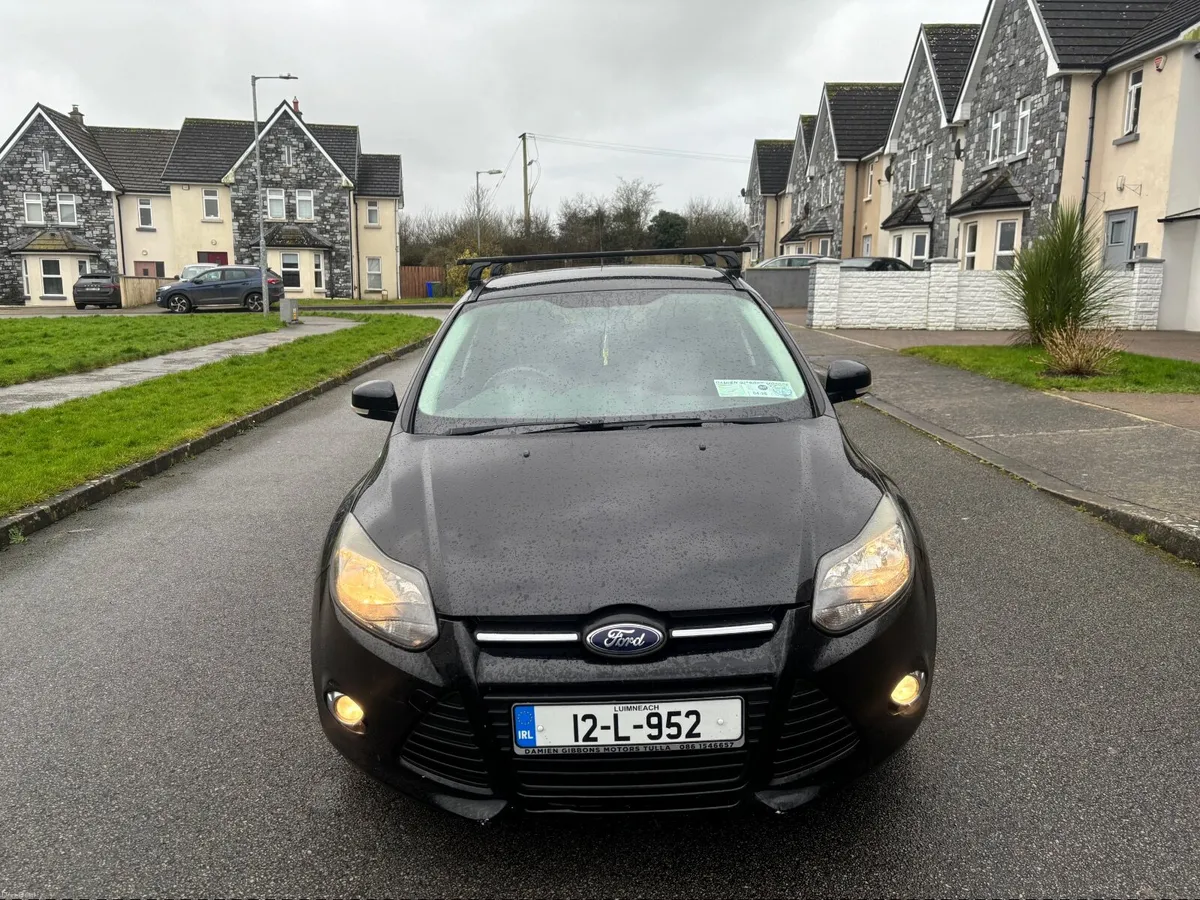 2012 Ford Focus 1.6 TDCI 115 bhp ZETEC model - Image 3