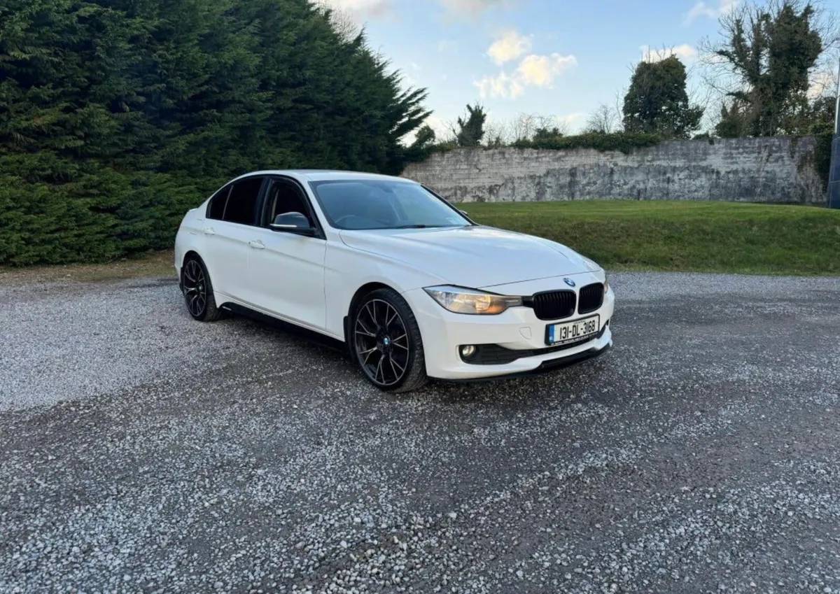 131 BMW 320D EFFICIENTDYNAMICS - Image 1