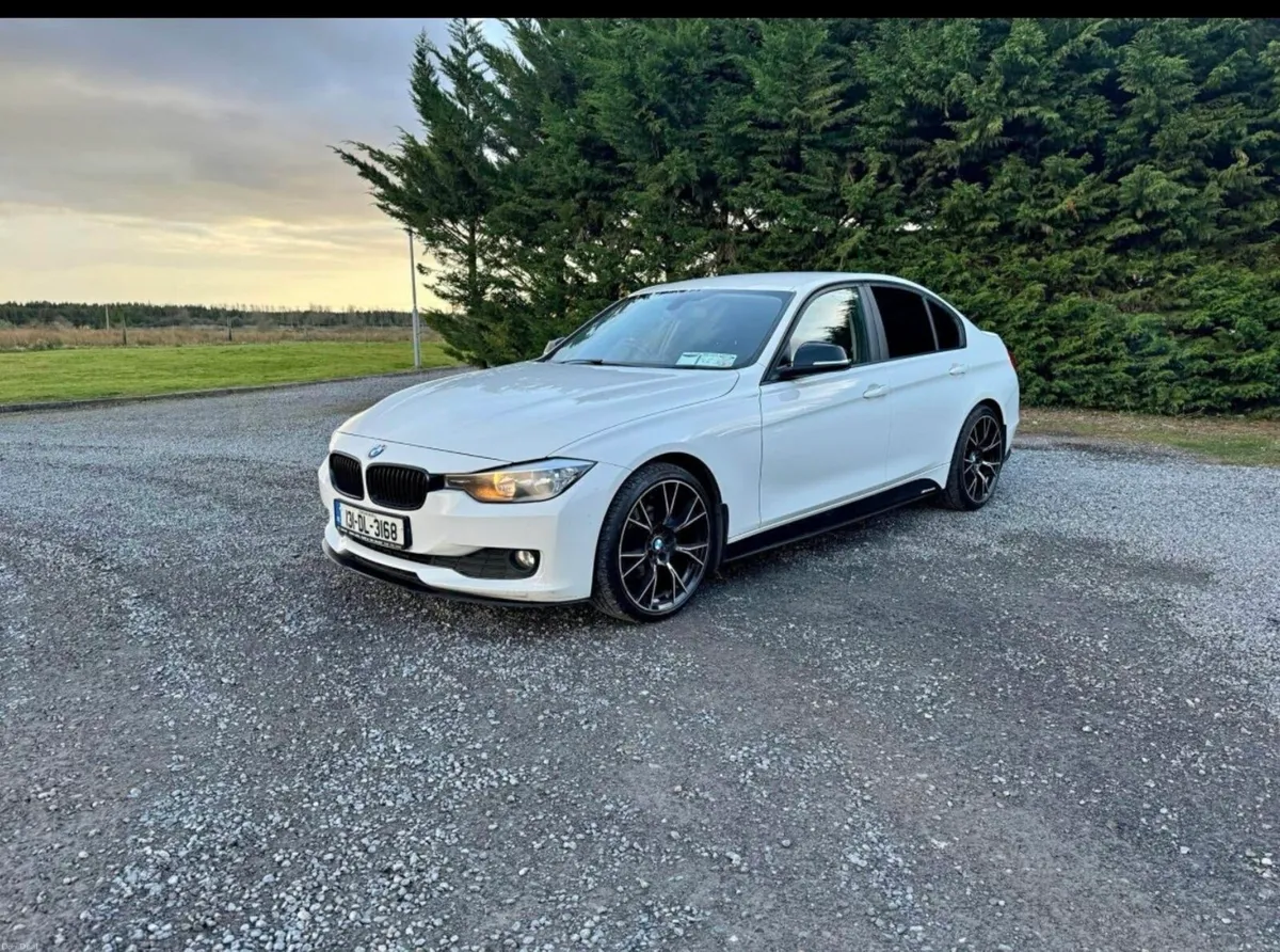 131 BMW 320D EFFICIENTDYNAMICS - Image 2