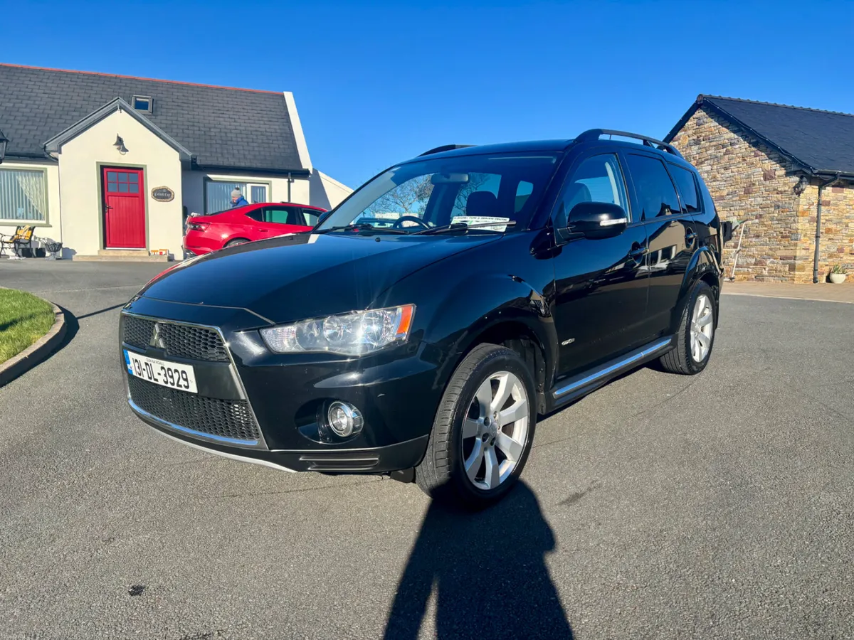 Mitsubishi Outlander 4wd - Image 3