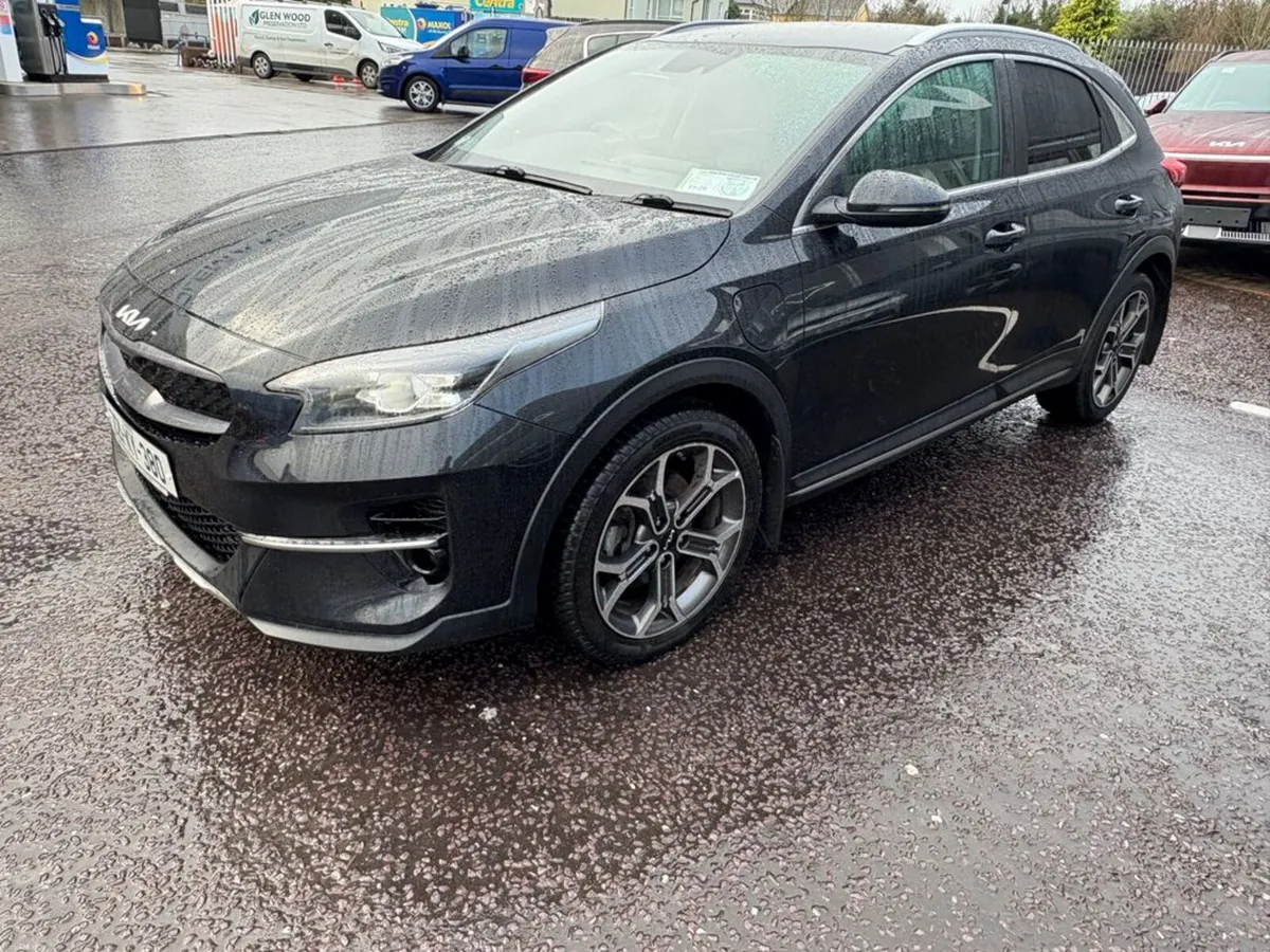 Kia XCeed PHEV 1.6 Petrol 2022 (221) - Image 3