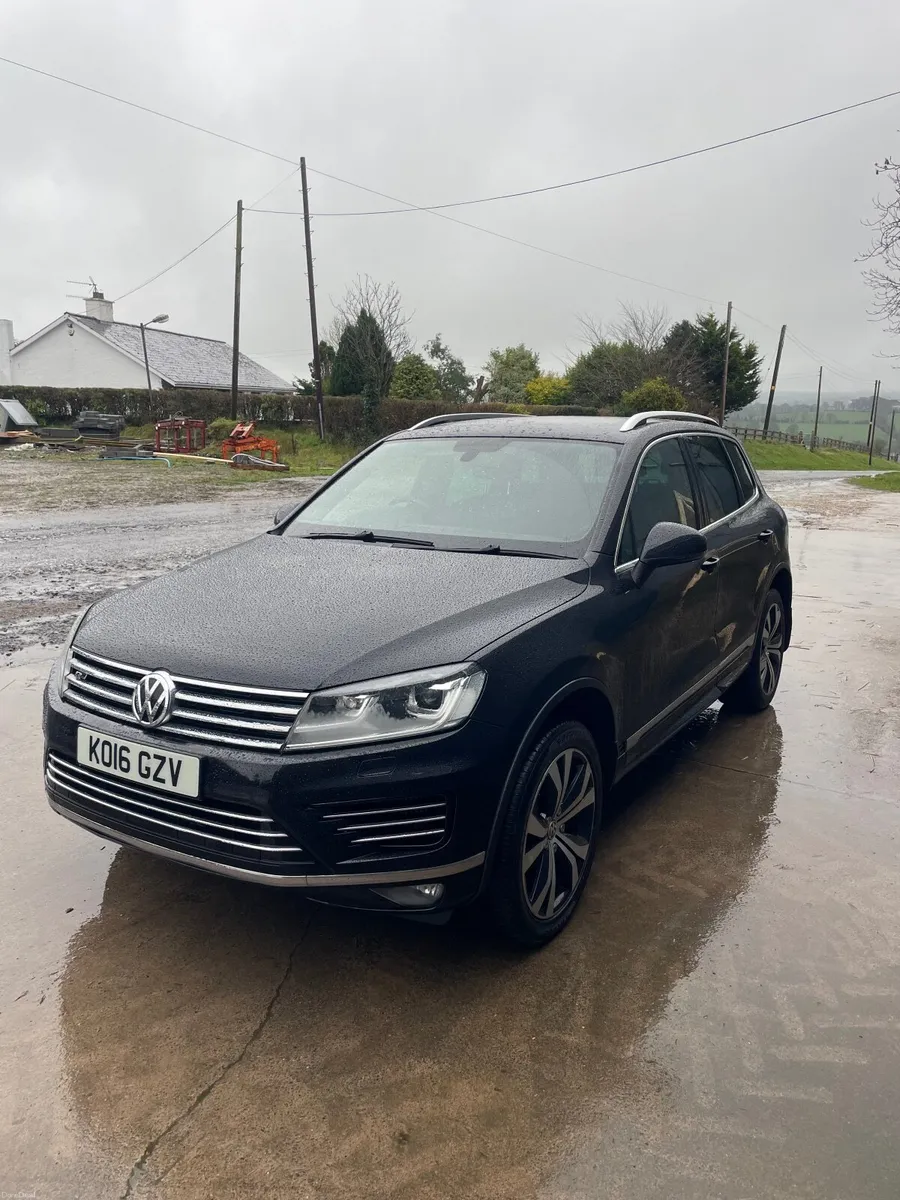 Volkswagen Touareg 2016 - Image 2
