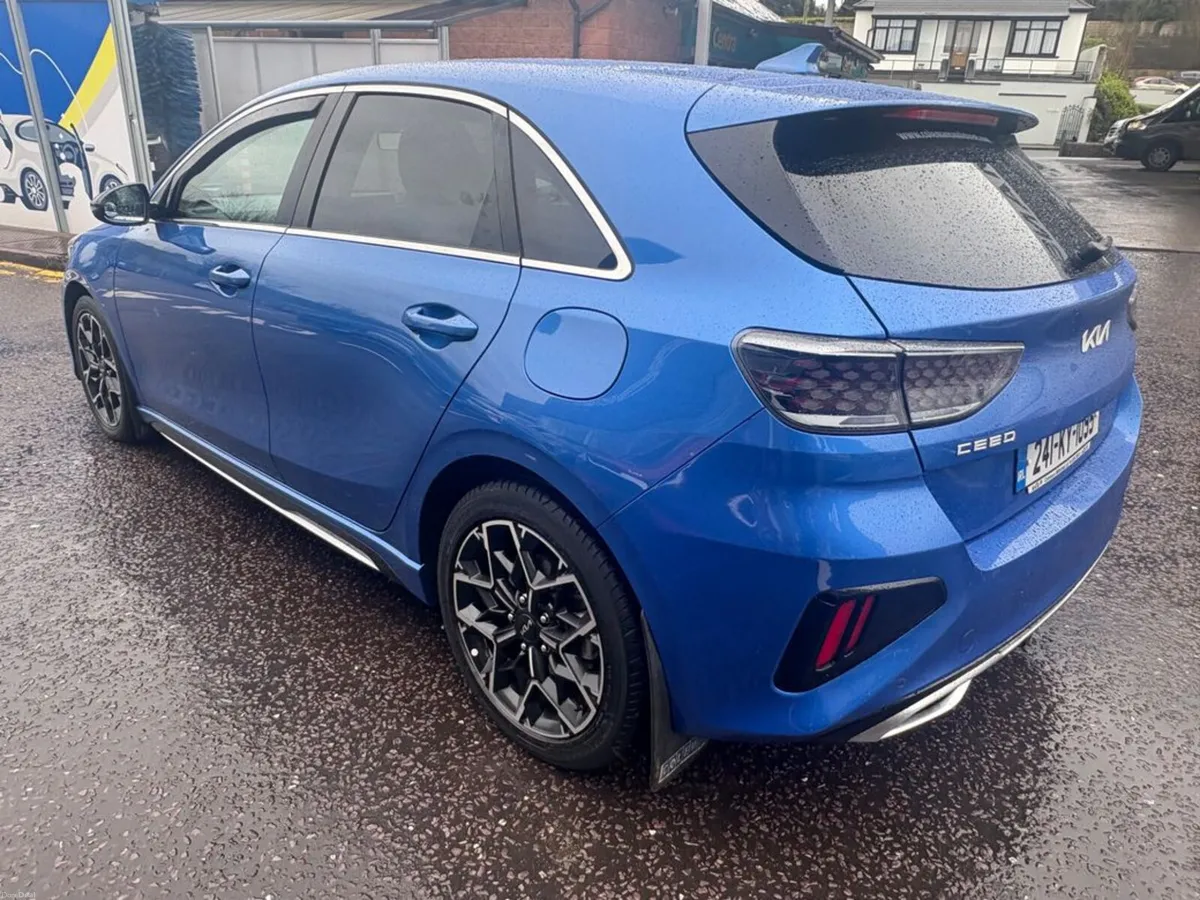 Kia Ceed Gt-Line 1.6 Diesel 2024 (241) - Image 3