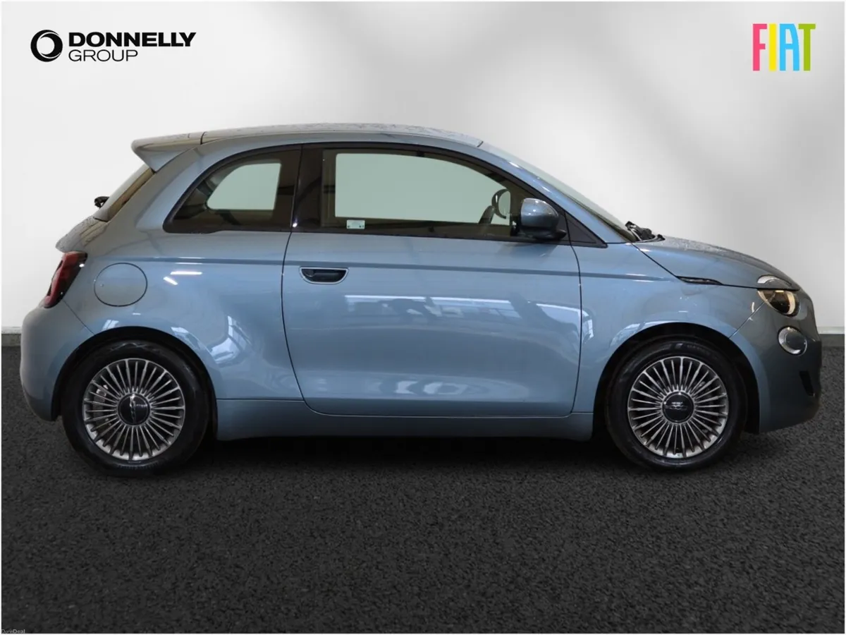 Fiat 500 Electric Hatchback Icon - Image 3