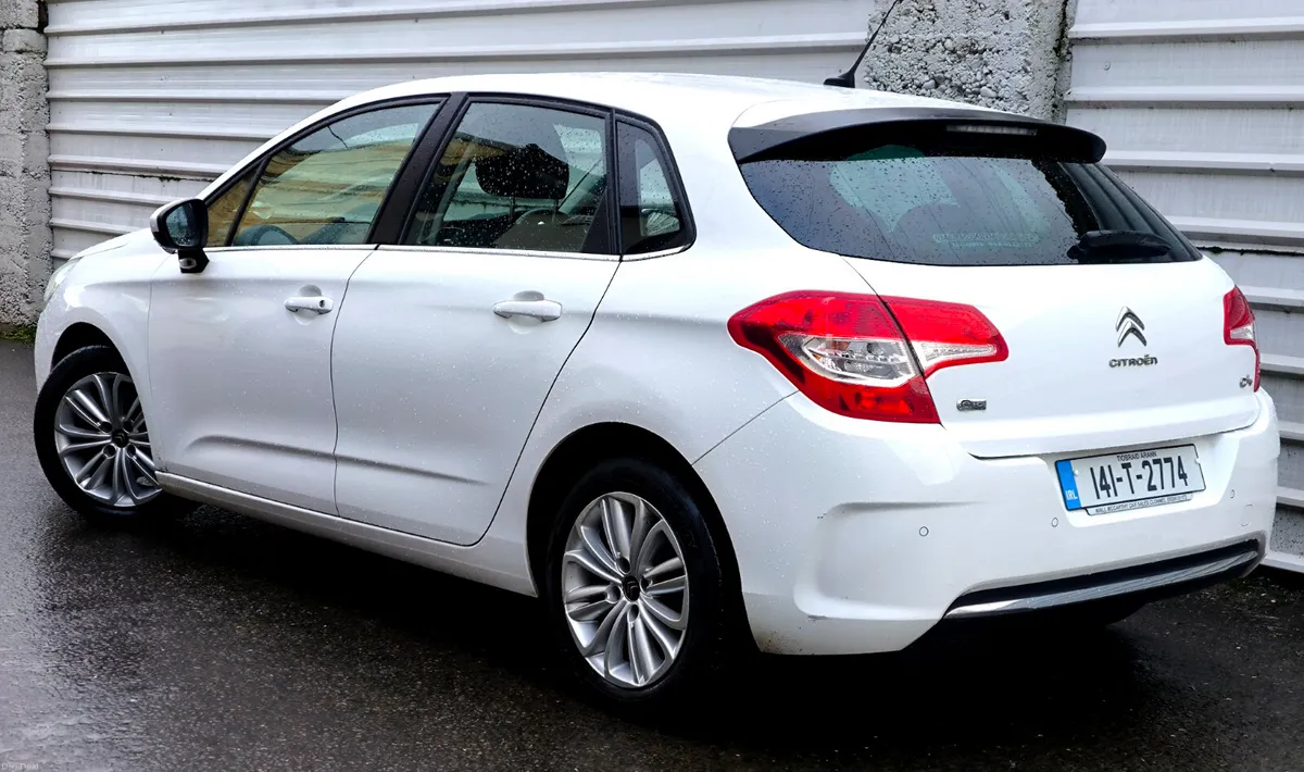 CITROEN C4 AUTOMATIC  2014 LOW KILOMETRES - Image 3