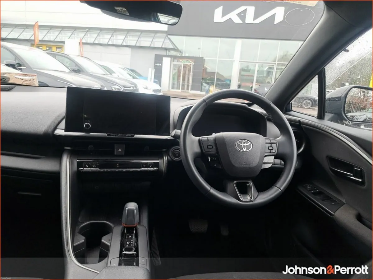 Toyota C-HR 1.8 HYBRID SPORT - Image 4