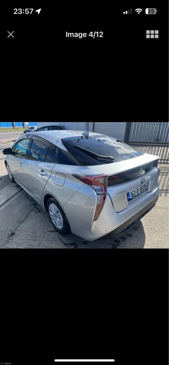 Toyota Prius 1.8 - Image 3