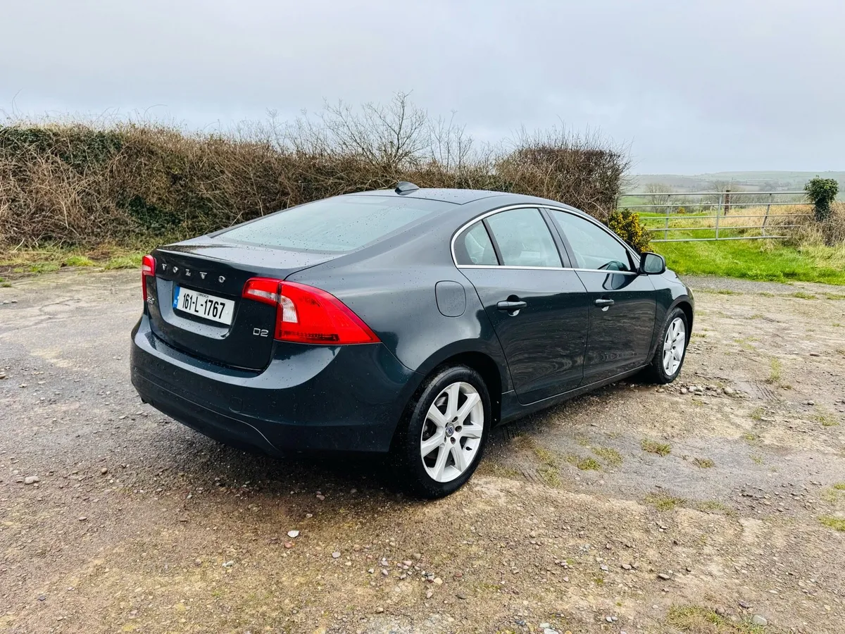 Volvo S60 - Image 4