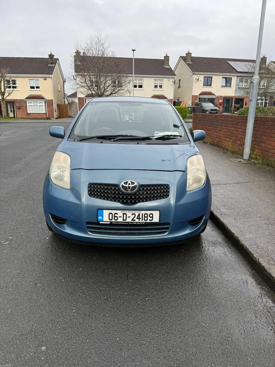 Toyota Yaris 2006 - Image 4